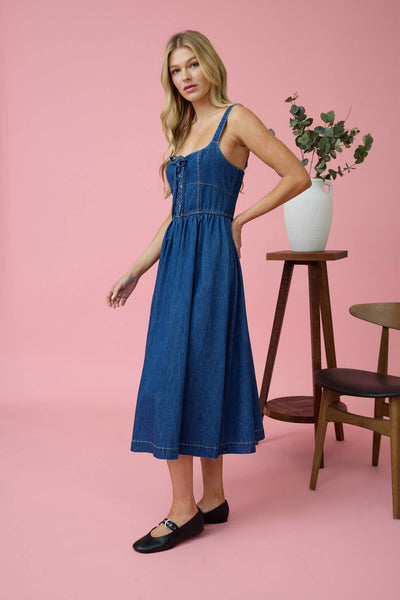 LACE UP SLEEVELESS DENIM MIDI DRESS